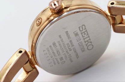 Seiko Tisse Special 1B21-0AC0 Analog Quartz Women