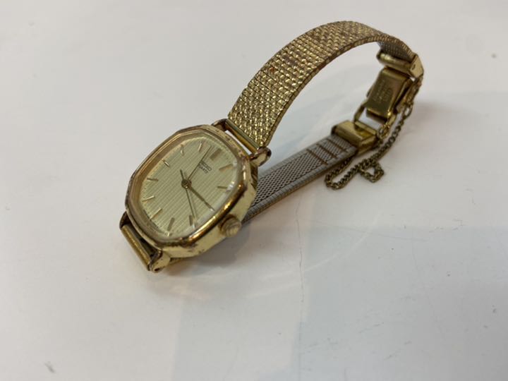 Seiko Analog Quartz Women