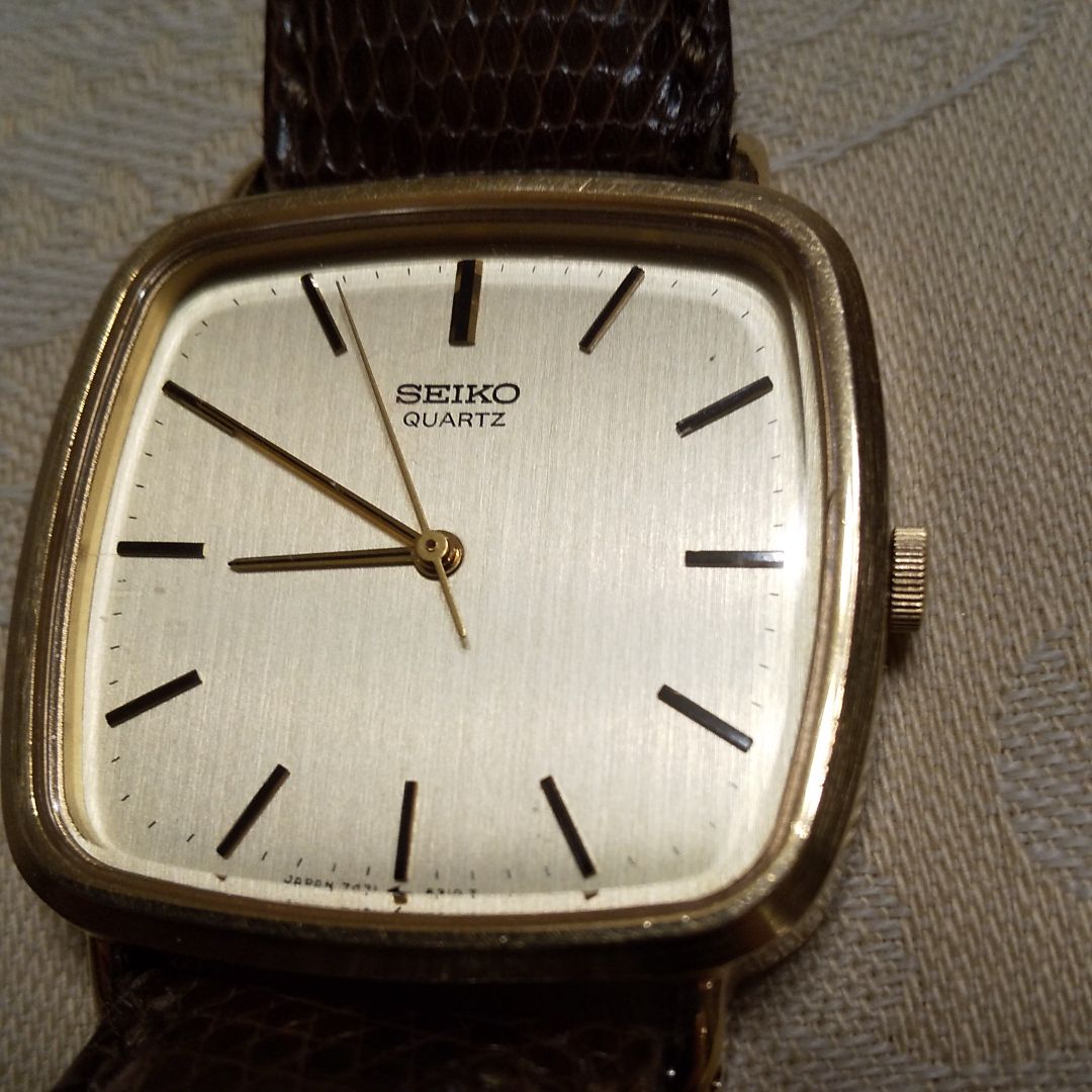 Seiko Analog Quartz Women