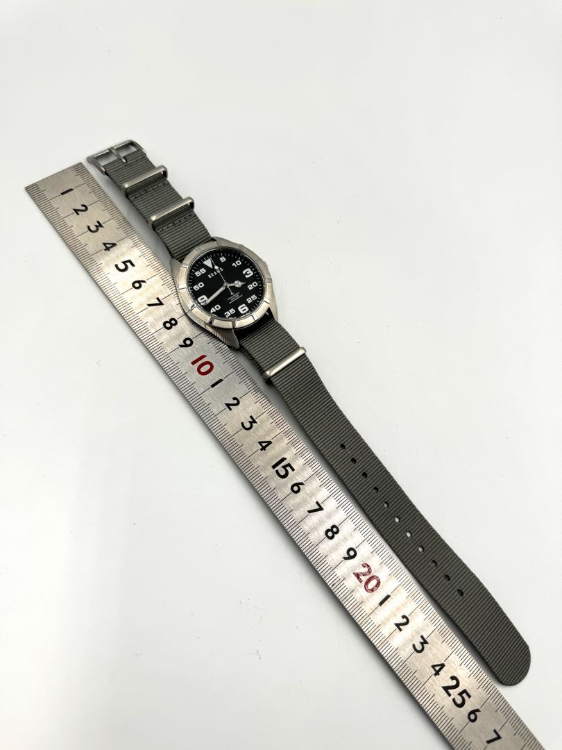 Beams Analog Quartz Men Watch Nato Strap Excellent Condition