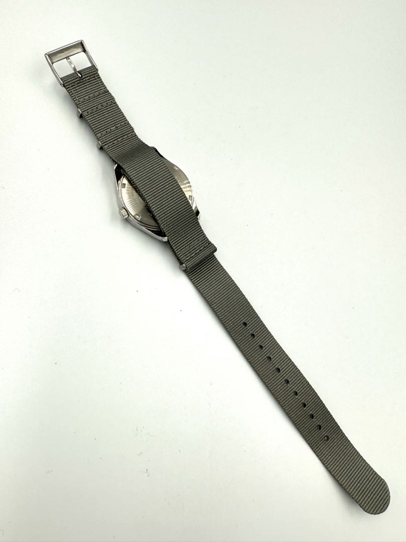 Beams Analog Quartz Men Watch Nato Strap Excellent Condition