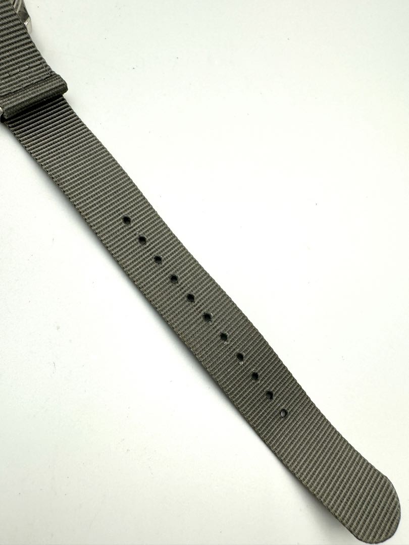 Beams Analog Quartz Men Watch Nato Strap Excellent Condition