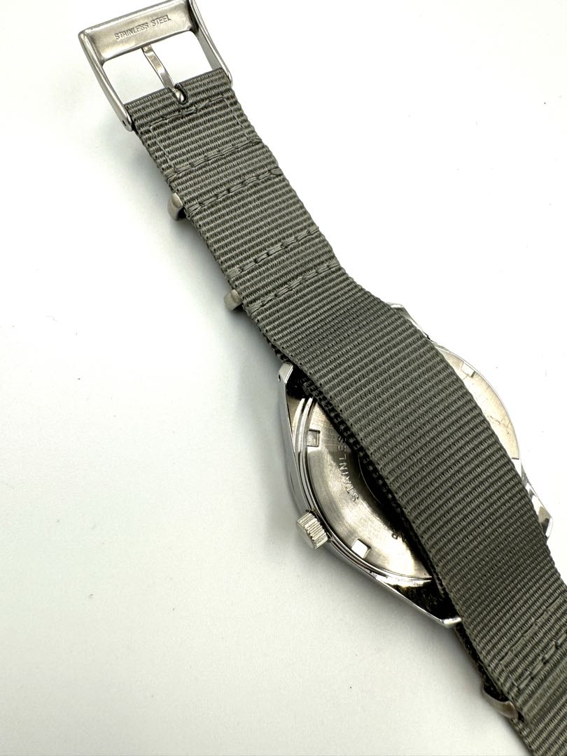 Beams Analog Quartz Men Watch Nato Strap Excellent Condition