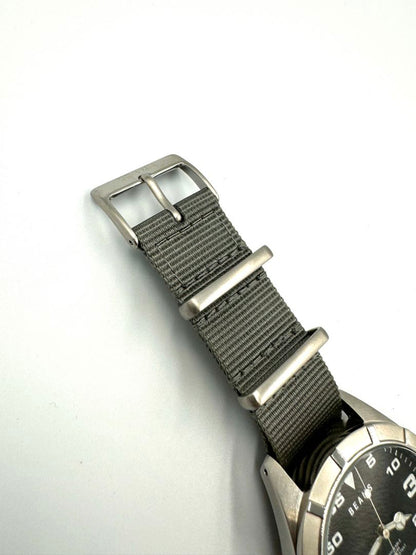 Beams Analog Quartz Men Watch Nato Strap Excellent Condition