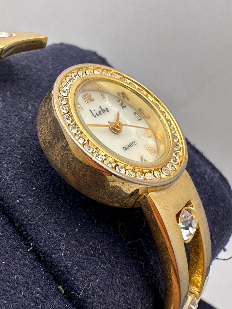 Liebe Analog Quartz Women Gemstone Accent Watch Women'S