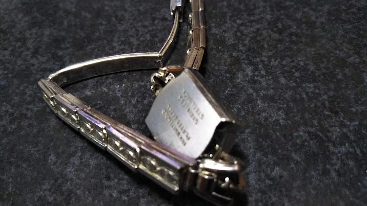 LADY SWISS MADE Analog Mechanical (Manual) Women
