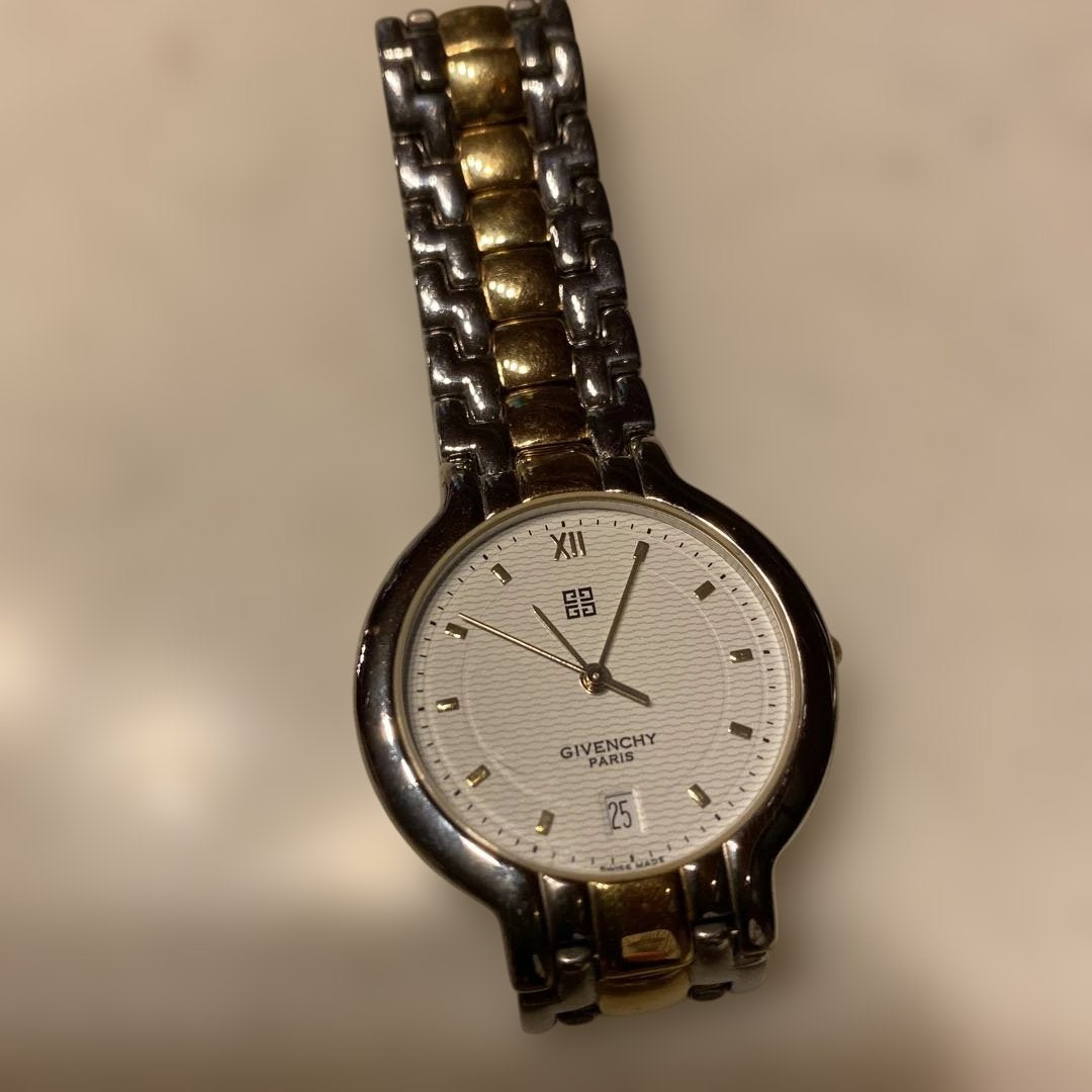 Givenchy Analog Quartz Men